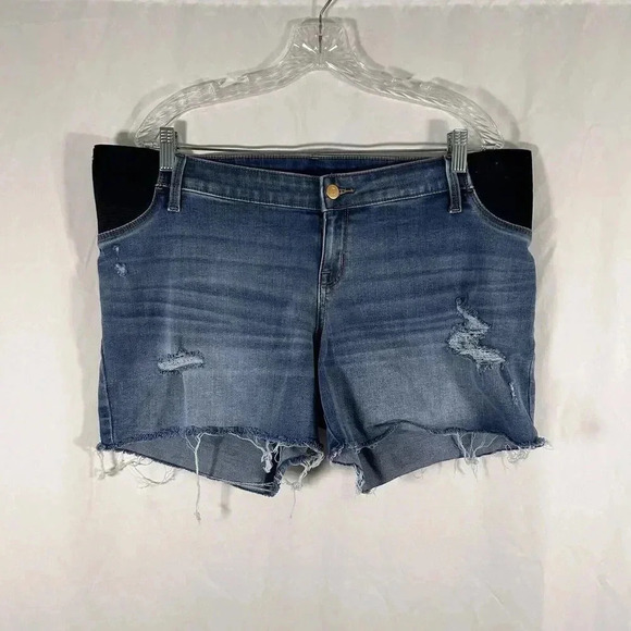 isabel Maternity Shorts Women's 14 Medium Wash Distressed Midi Short 4.5 inseam - Picture 1 of 10